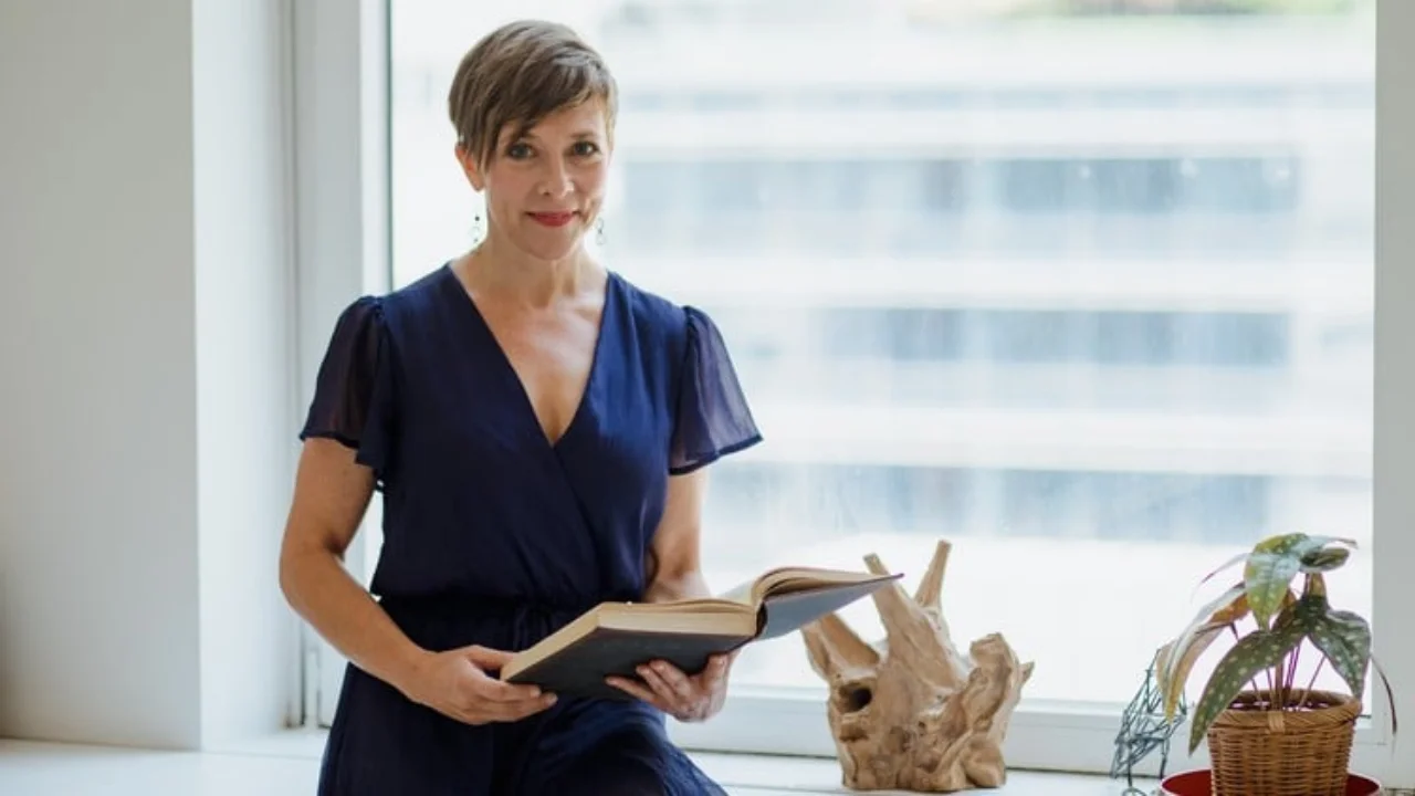 Professional Diploma in Coaching and Mentoring<div class="post-tags single-post-tags"><span class="custom-tag">Tutorial: Video, materials, and English subtitles.</span><span class="asset-version-tag">Video: in English</span></div>